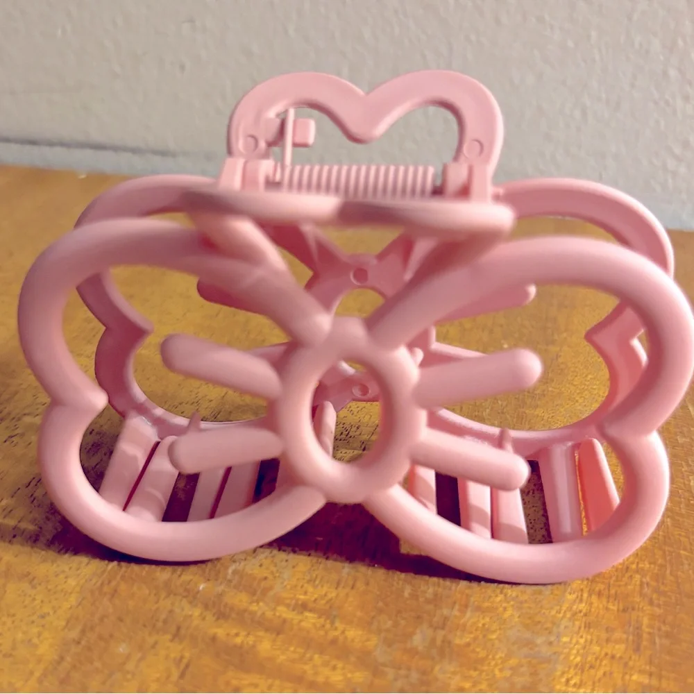 Hello Kitty Inspired Bow Claw Clip